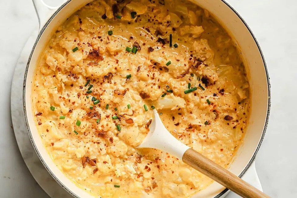 Cauliflower cheddar cheese bacon soup