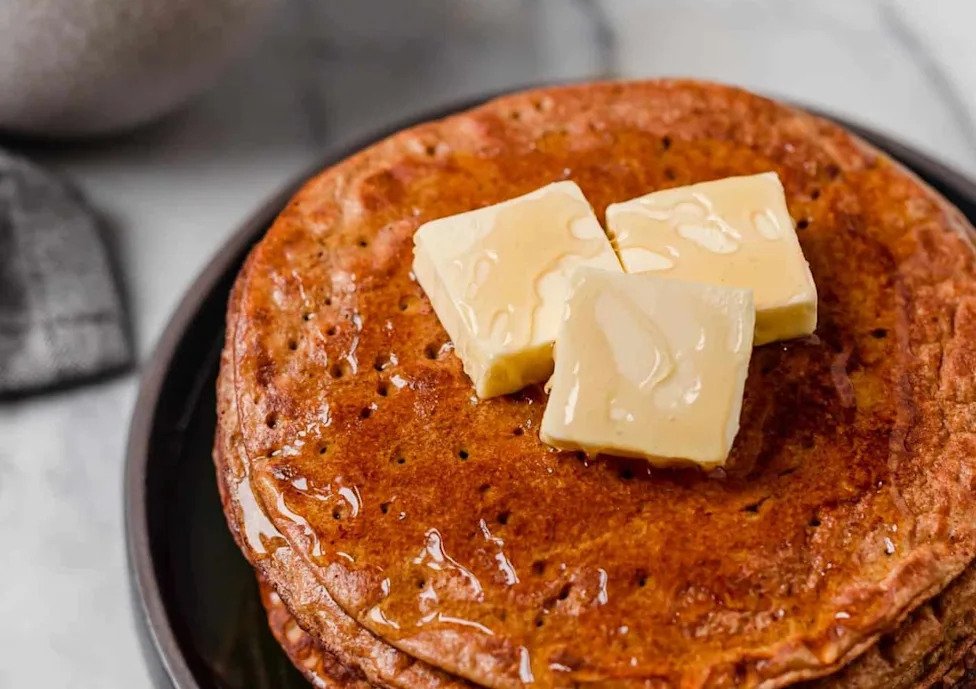 Flourless pumpkin spice pancakes